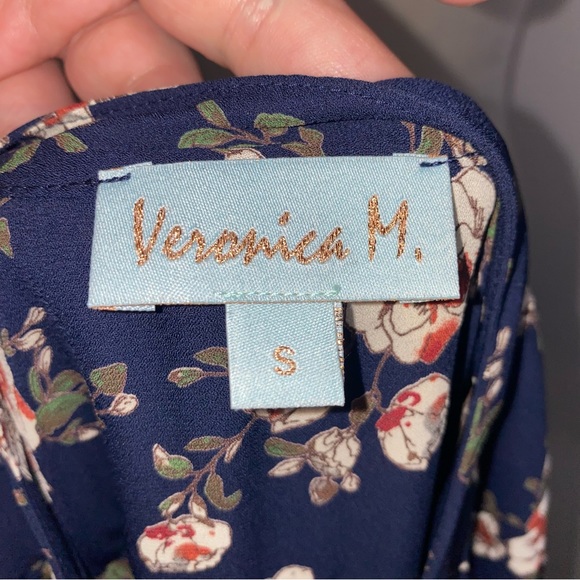 Veronica M. Floral button up long sleeve smocked waist blouse size S - Picture 10 of 11